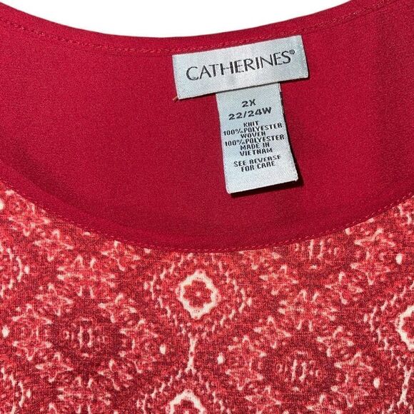 Catherines 2X 22/24W Red Zip Shoulder 3/4Sleeve Southwest Knit Top Layered Look - Picture 4 of 4
